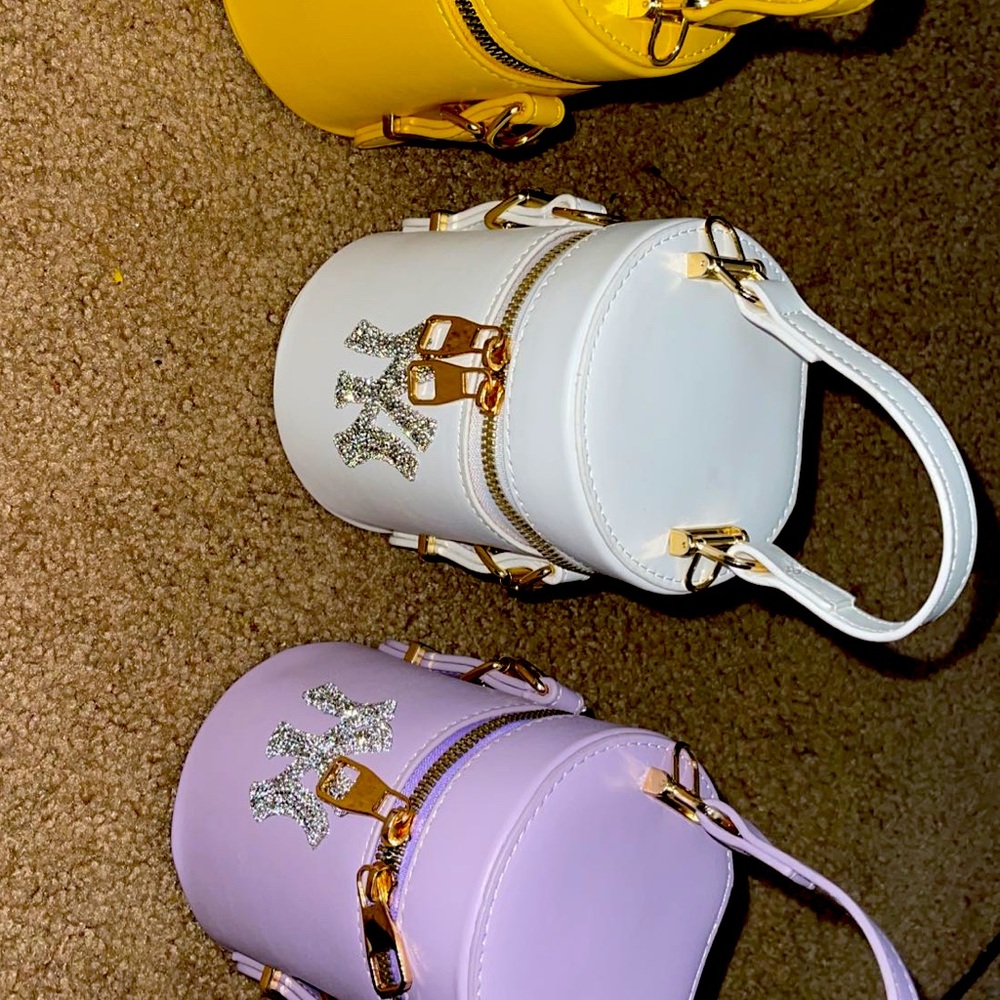 NY HAND BAGS